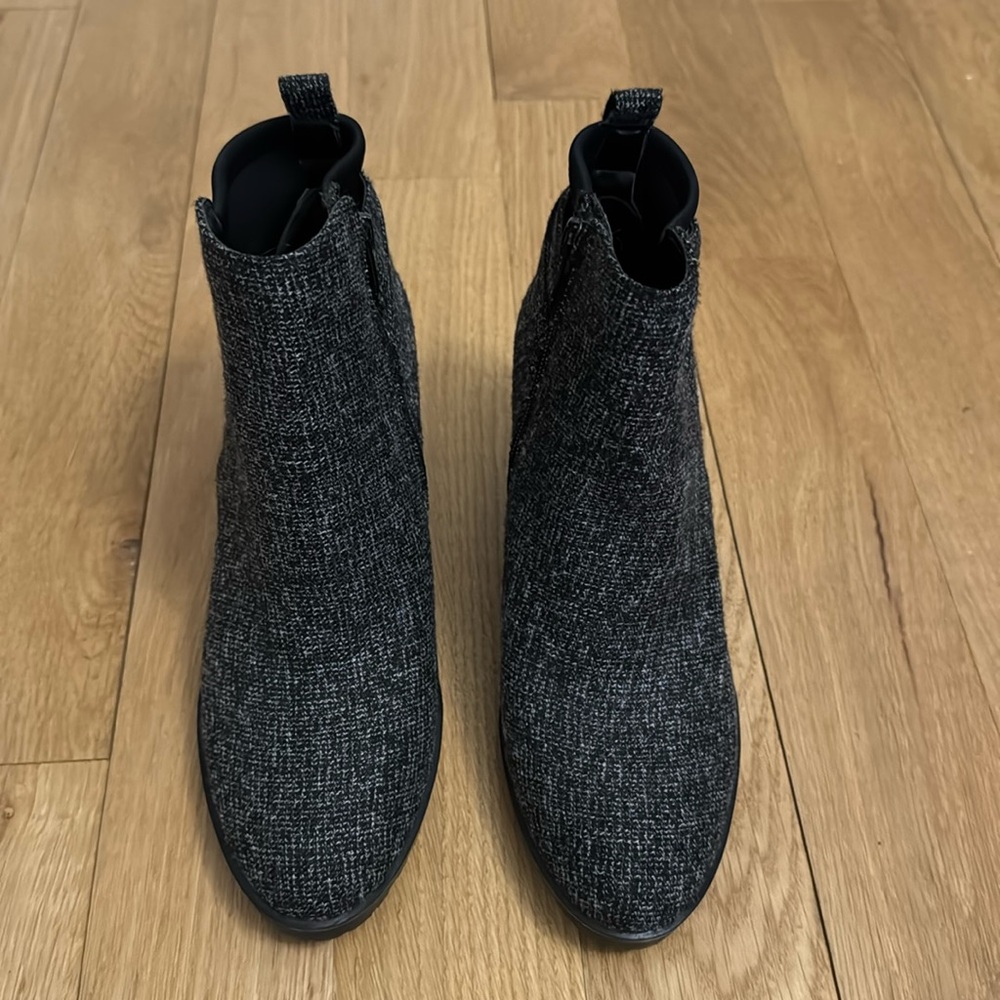 Black and grey work ankle boots